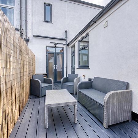 4-Bedroom Stunning Luxe, Spacious & Stylish Design House Bolton, Sleeps 11, With Parking Central Bolton, Links To Manchester, Pet-Friendly, Best For Groups! Work Contractors And Summer Special Offer! - By Blue Puffin Stays Farnworth Luaran gambar