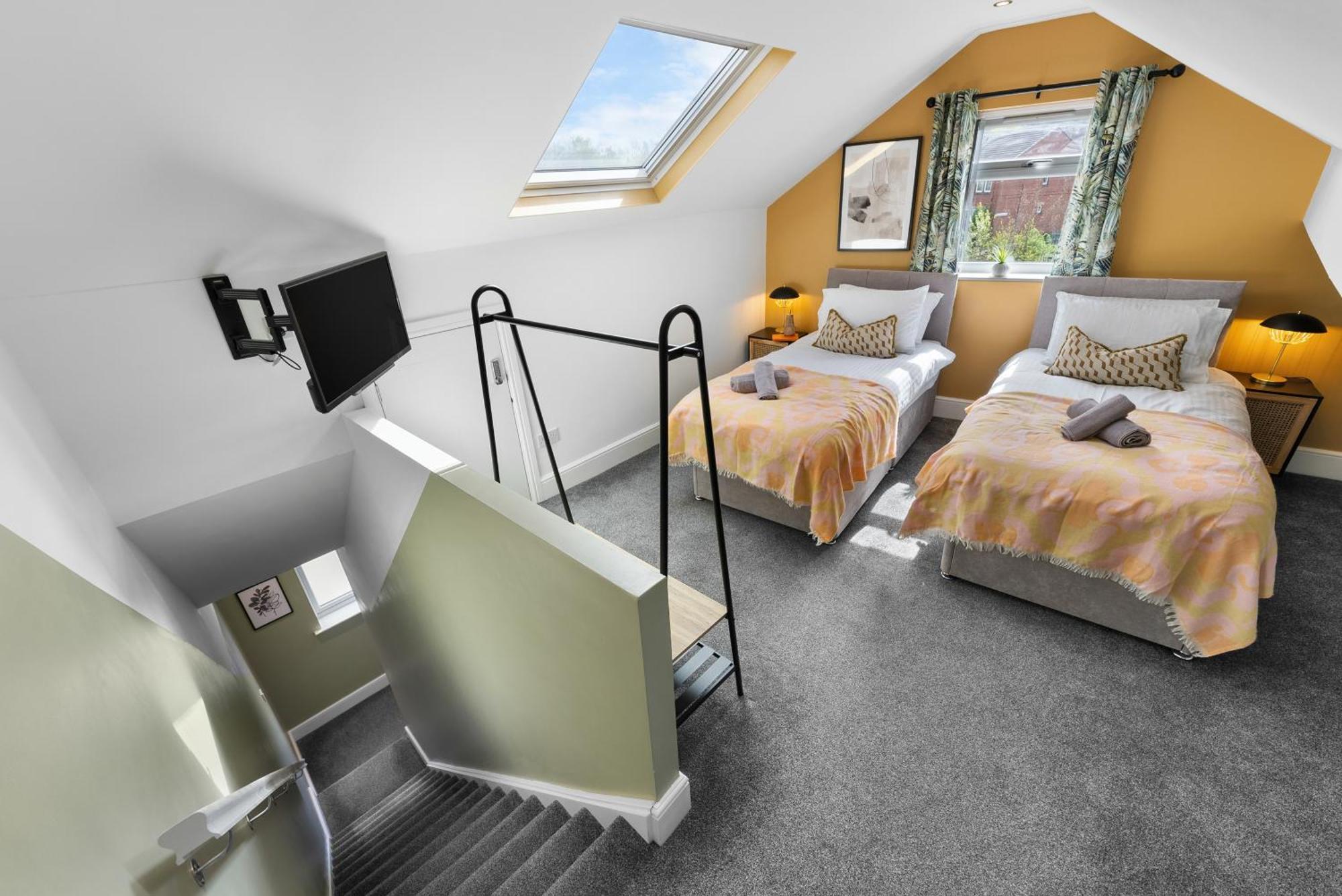 4-Bedroom Stunning Luxe, Spacious & Stylish Design House Bolton, Sleeps 11, With Parking Central Bolton, Links To Manchester, Pet-Friendly, Best For Groups! Work Contractors And Summer Special Offer! - By Blue Puffin Stays Farnworth Luaran gambar